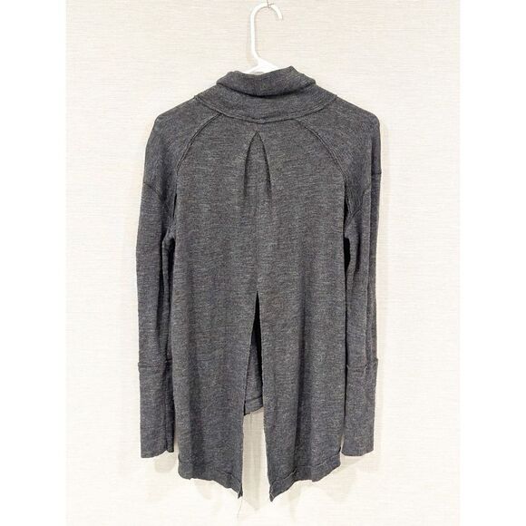Free people charcoal gray split back mock neck top size small - Picture 2 of 4